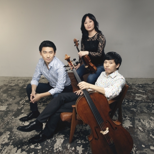 葵トリオ（ピアノ三重奏）